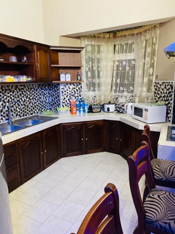Cosy Flat Beachfront अपार्टमेंट