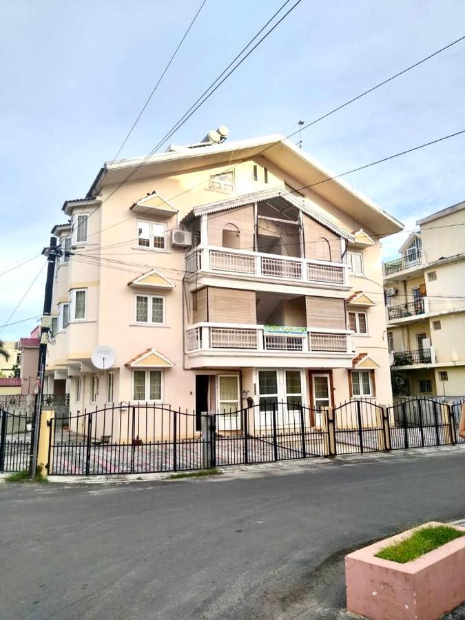 अपार्टमेंट Cosy Flat Beachfront Flic en Flac